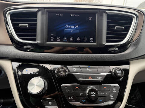 2018 Chrysler Pacifica Touring L