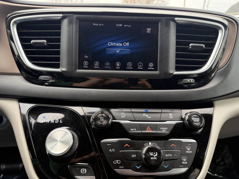 2018 Chrysler Pacifica Touring L