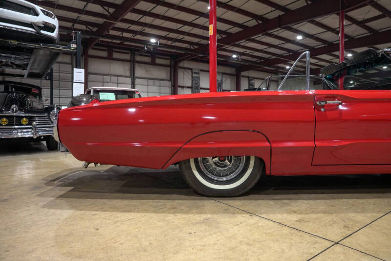 1964 Ford Thunderbird