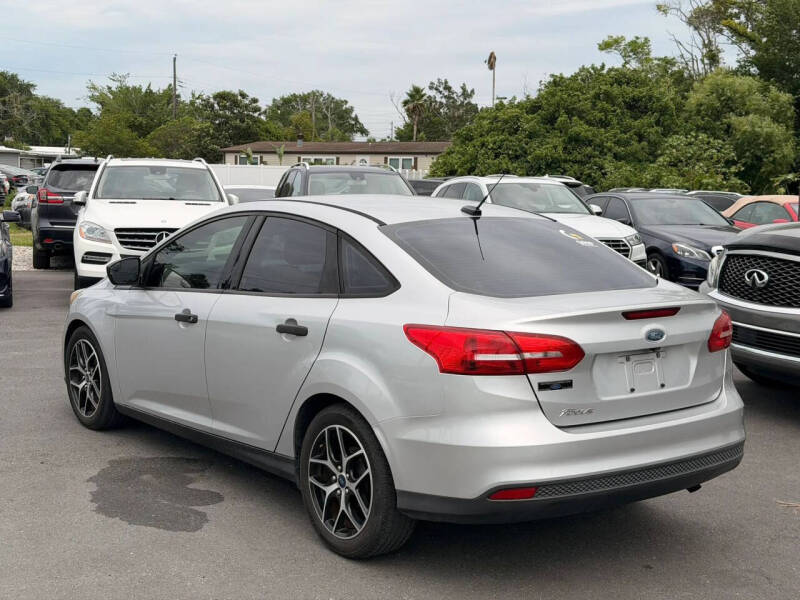 2017 Ford Focus S