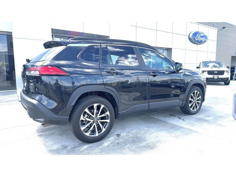 2023 Toyota Corolla Cross XLE