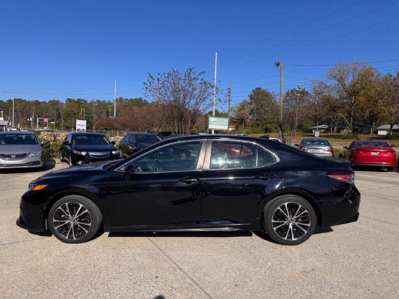 2019 Toyota Camry null photo 7