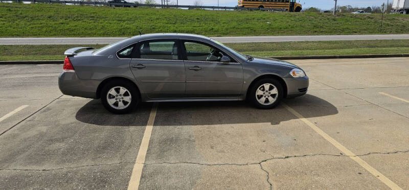 2009 Chevrolet Impala LT photo 4