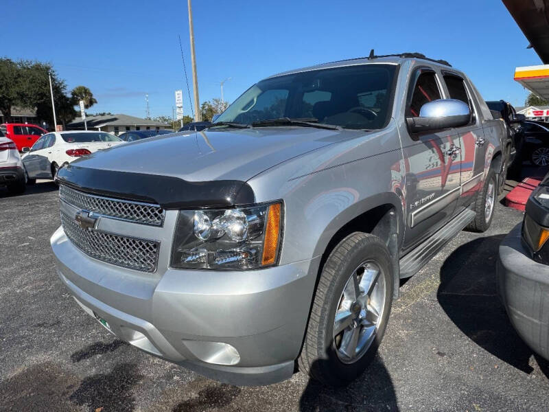 2011 Chevrolet Avalanche LS