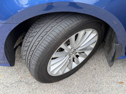 2016 Volkswagen Passat 1.8T SE