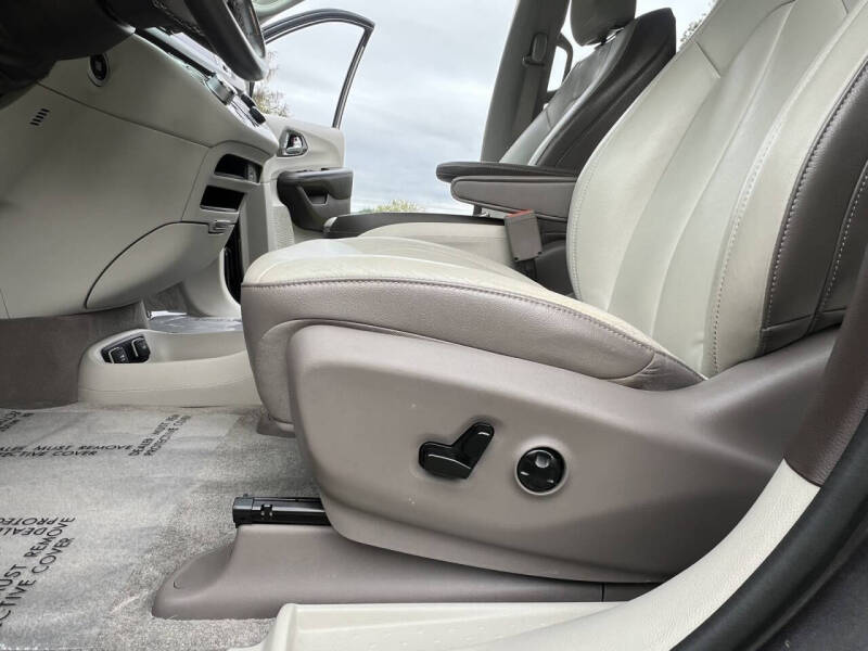 2017 Chrysler Pacifica