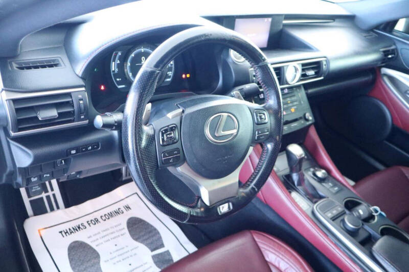 2017 Lexus RC 200t