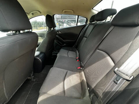 2017 Mazda MAZDA3 Sport