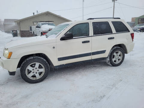 2005 Jeep Grand Cherokee for sale at Hoskins Auto Sales in Hastings NE