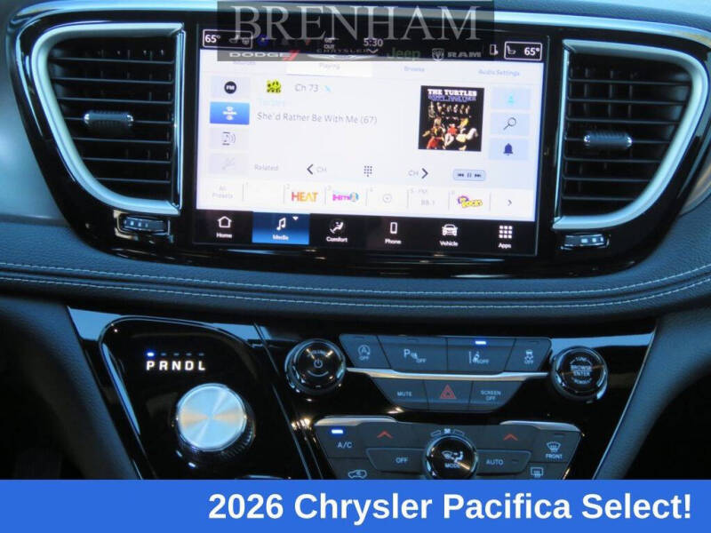 2026 Chrysler Pacifica Select