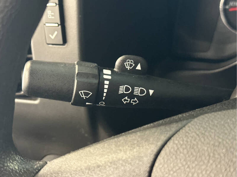 2023 Chevrolet Express 2500