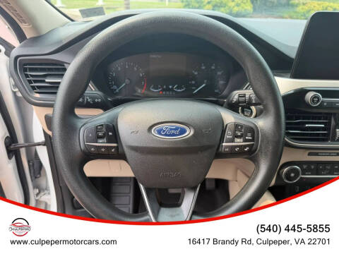 2020 Ford Escape SE