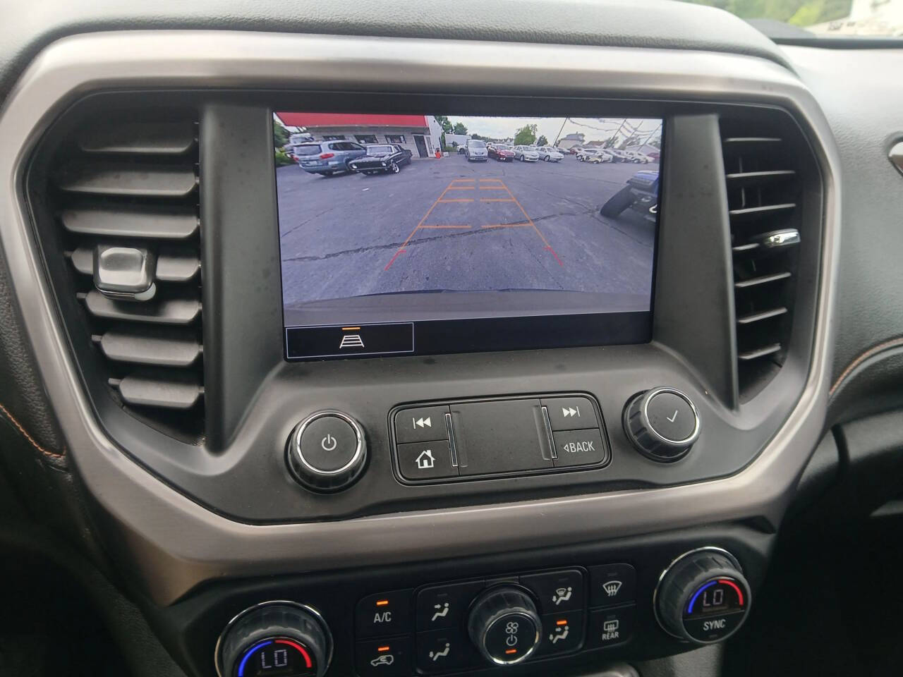 Gray 2022 GMC Acadia AT4 4x4 AT4 4dr SUV 29