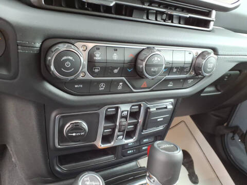 2026 Jeep Gladiator Sahara