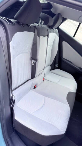 2016 Toyota Prius Two