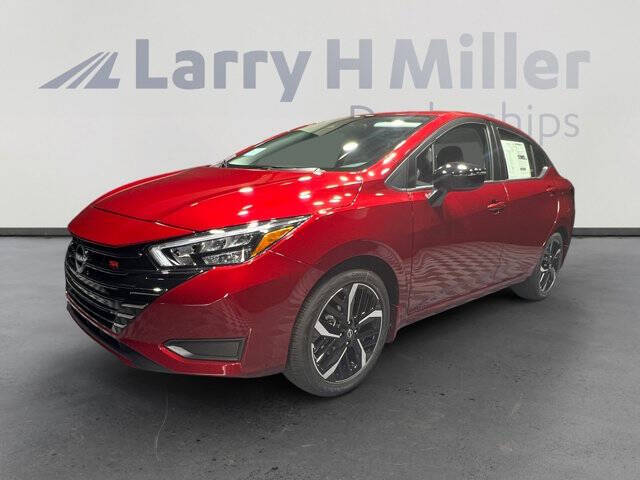 2025 Nissan Versa SR