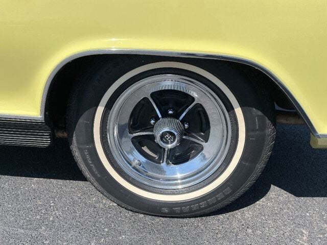 1965 Buick Riviera 19