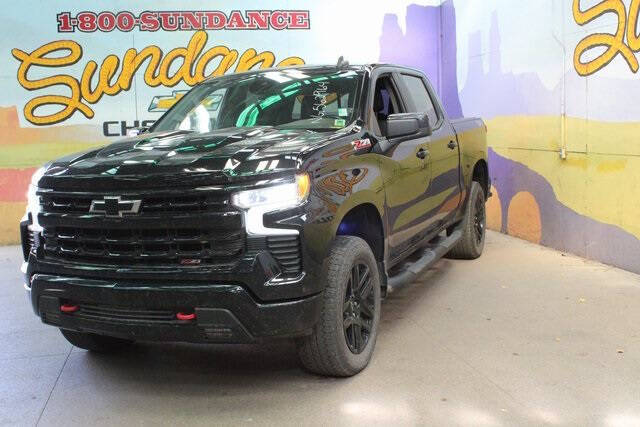 Used 2022 Chevrolet Silverado 1500 LT Trail Boss with VIN 3GCUDFEDXNG562964 for sale in Grand Ledge, MI