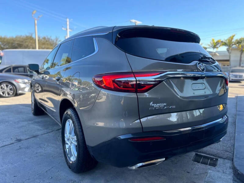 2020 Buick Enclave Essence