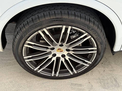 2017 Porsche Cayenne S