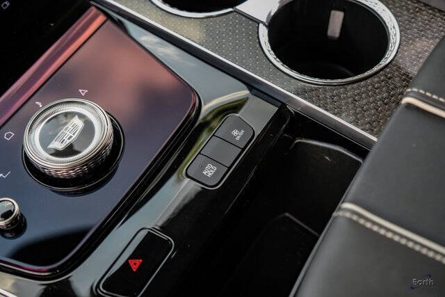 2025 Cadillac Escalade-V