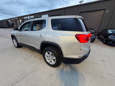 2017 GMC Acadia SLE-1