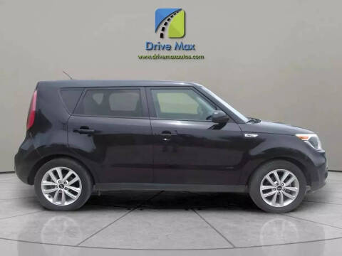 2019 Kia Soul +