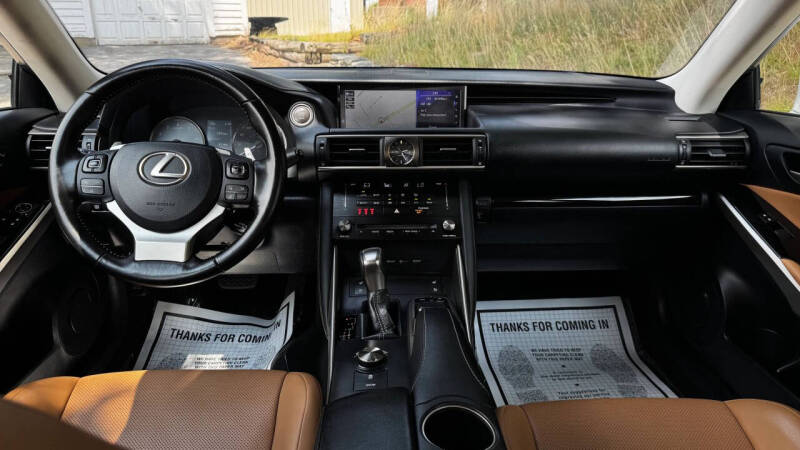 2018 Lexus IS 300