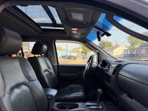 2005 Nissan Frontier LE