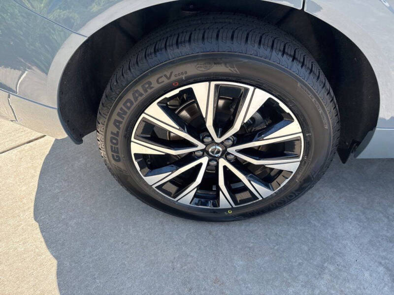 2024 Volvo XC60 B5 Core Dark Theme