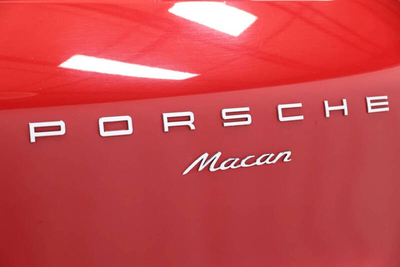 2018 Porsche Macan