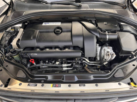 2016 Volvo XC60 T6 Platinum