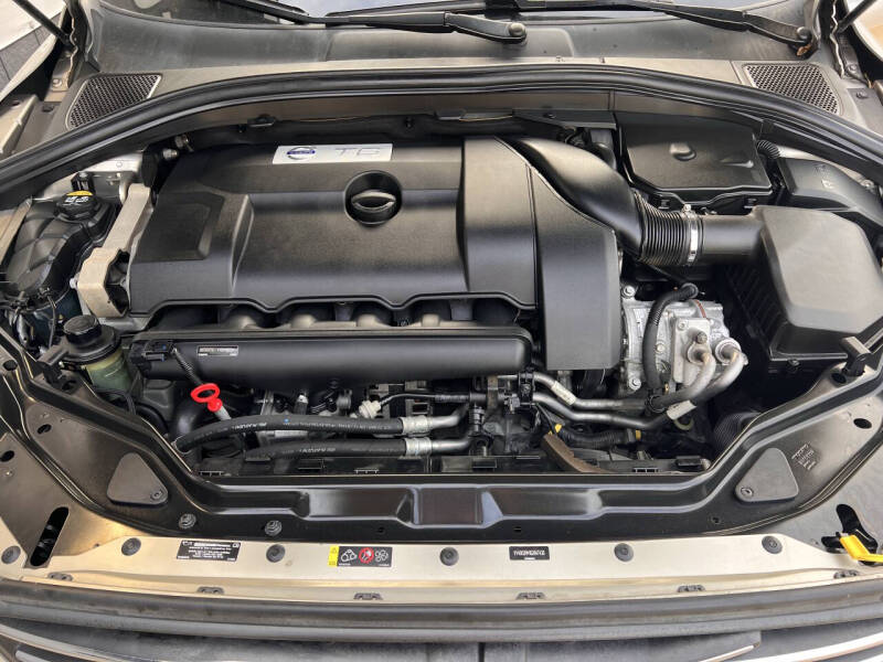 2016 Volvo XC60 T6 Platinum