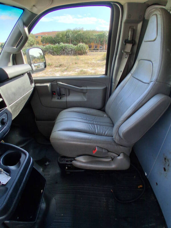 2016 Chevrolet Express 2500