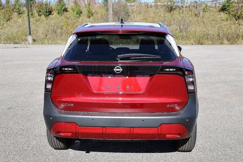 2026 Nissan Kicks SV