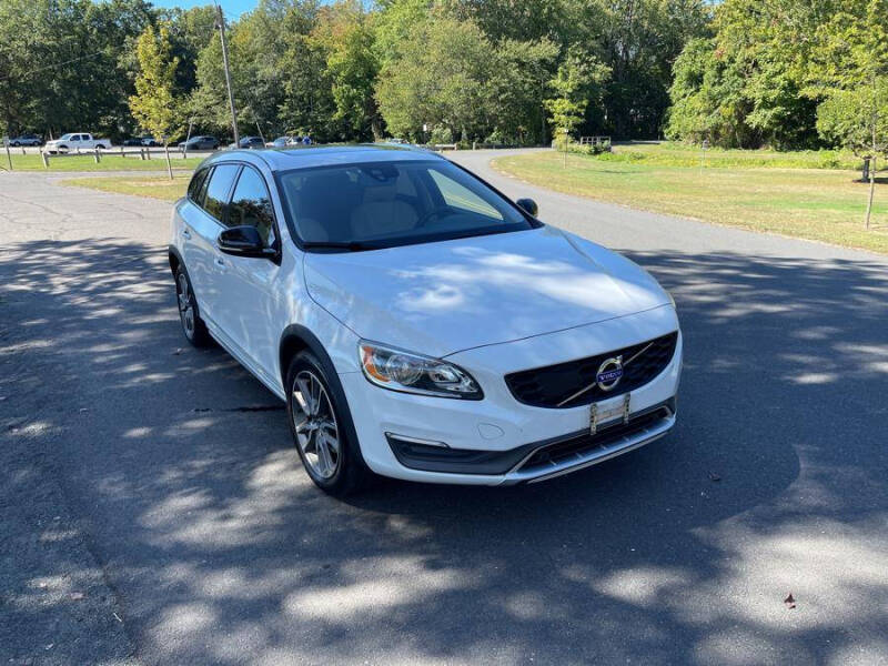 2015 Volvo V60 Cross Country T5