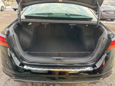 2020 Nissan Altima 2.5 SR