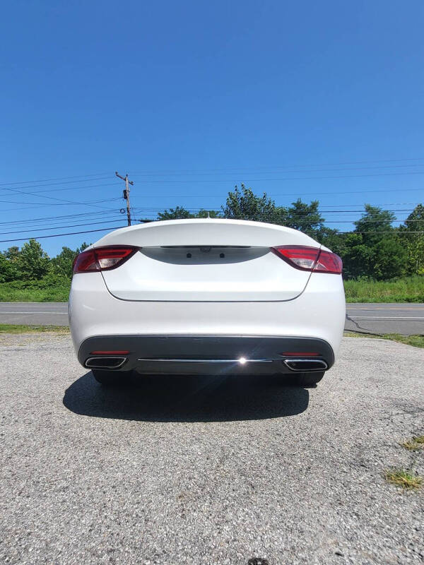 2015 Chrysler 200 C