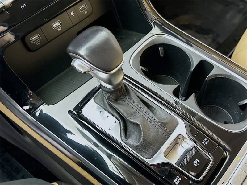 2022 Kia Carnival EX