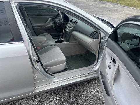 2011 Toyota Camry LE