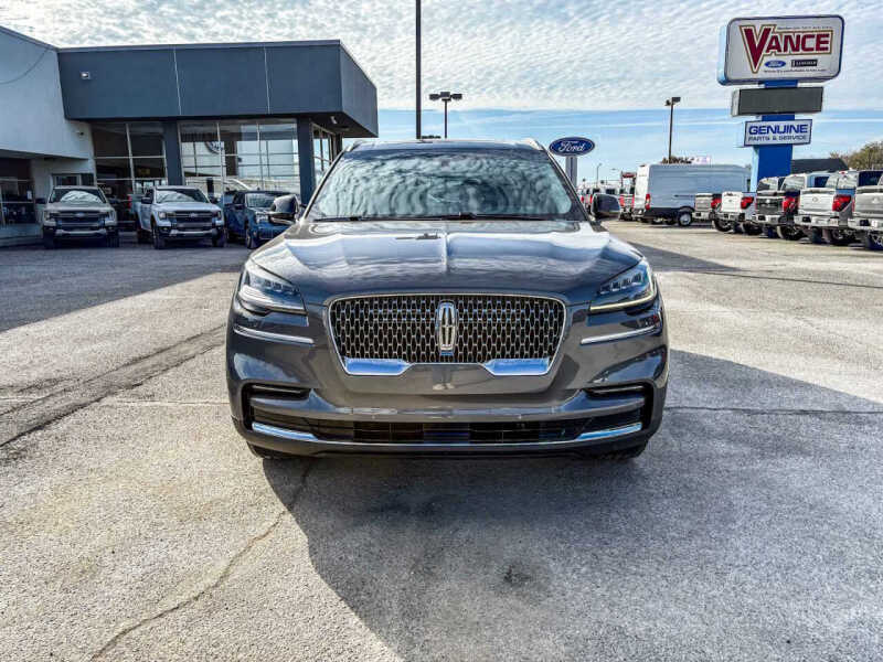 2022 Lincoln Aviator Standard