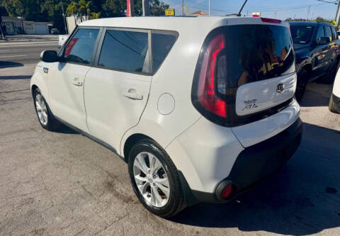 2014 Kia Soul +