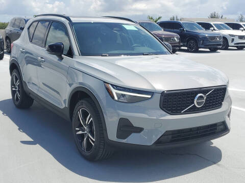 2026 Volvo XC40 B4 Core