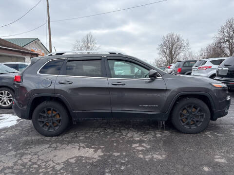2017 Jeep Cherokee for sale at Westview Motors in Hillsboro OH
