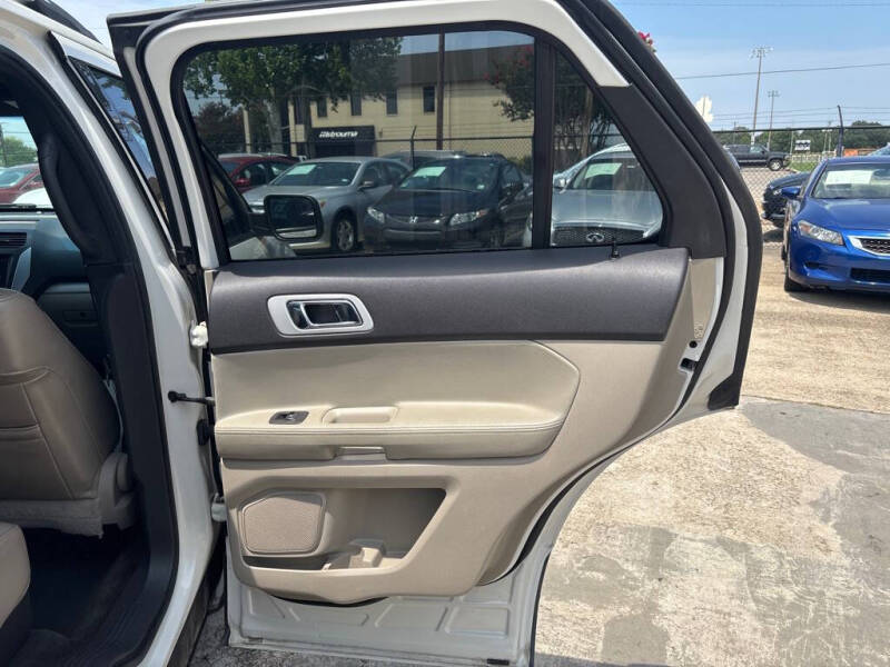 2011 Ford Explorer XLT