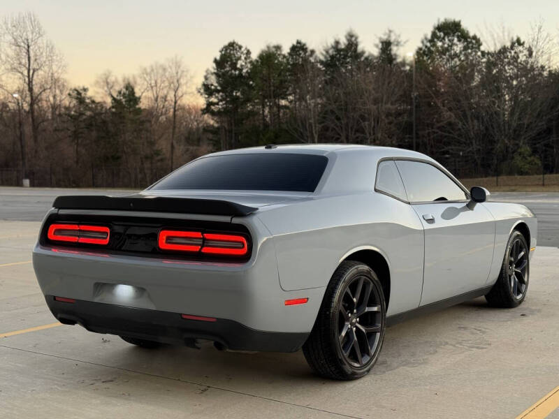 2020 Dodge Challenger SXT