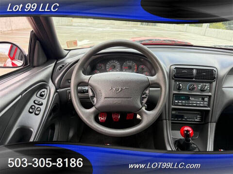 2000 Ford Mustang