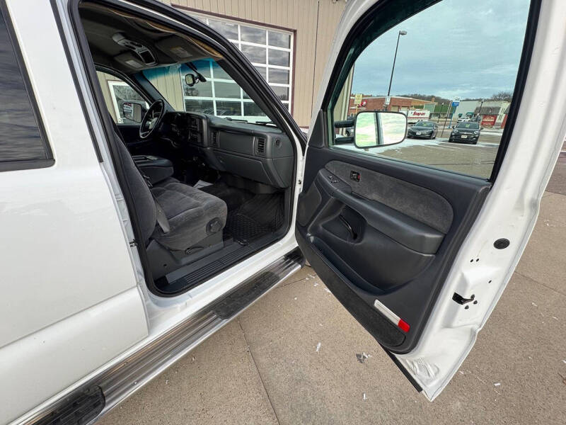 2002 Chevrolet Silverado 3500 LS