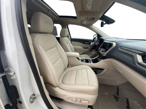 2022 GMC Acadia Denali