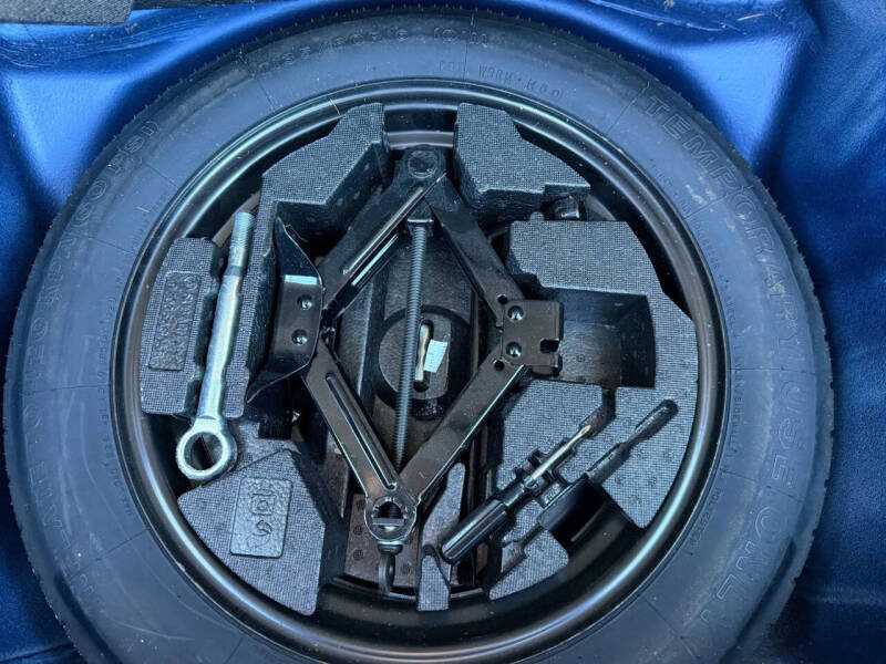 2010 Subaru Legacy 2.5i Premium